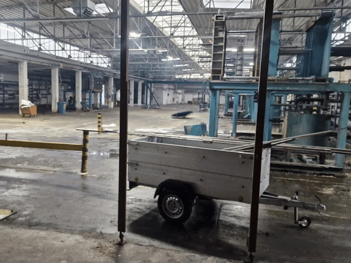 Hallenräumung gewerblich